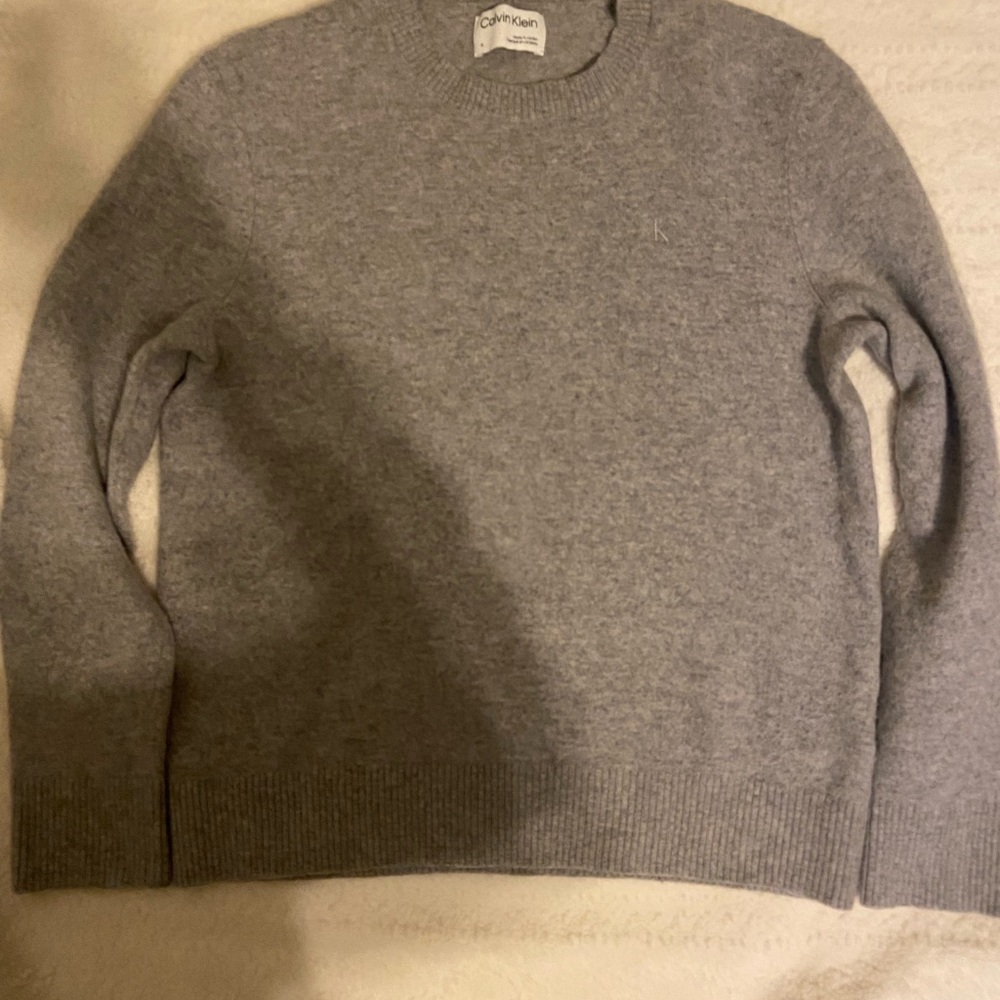 Calvin Klein Men's Light Gray Crewneck Sweater
